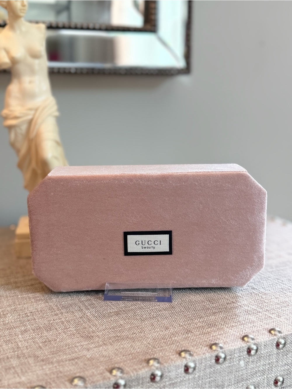 New GWP For Gucci Pink Velvet 8 inch Jewelry Case - Picture 2 of 9
